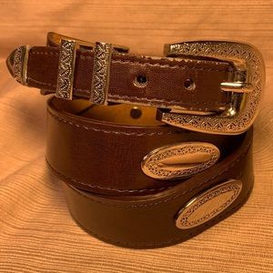 Handmade leather belt w/silver color medallions